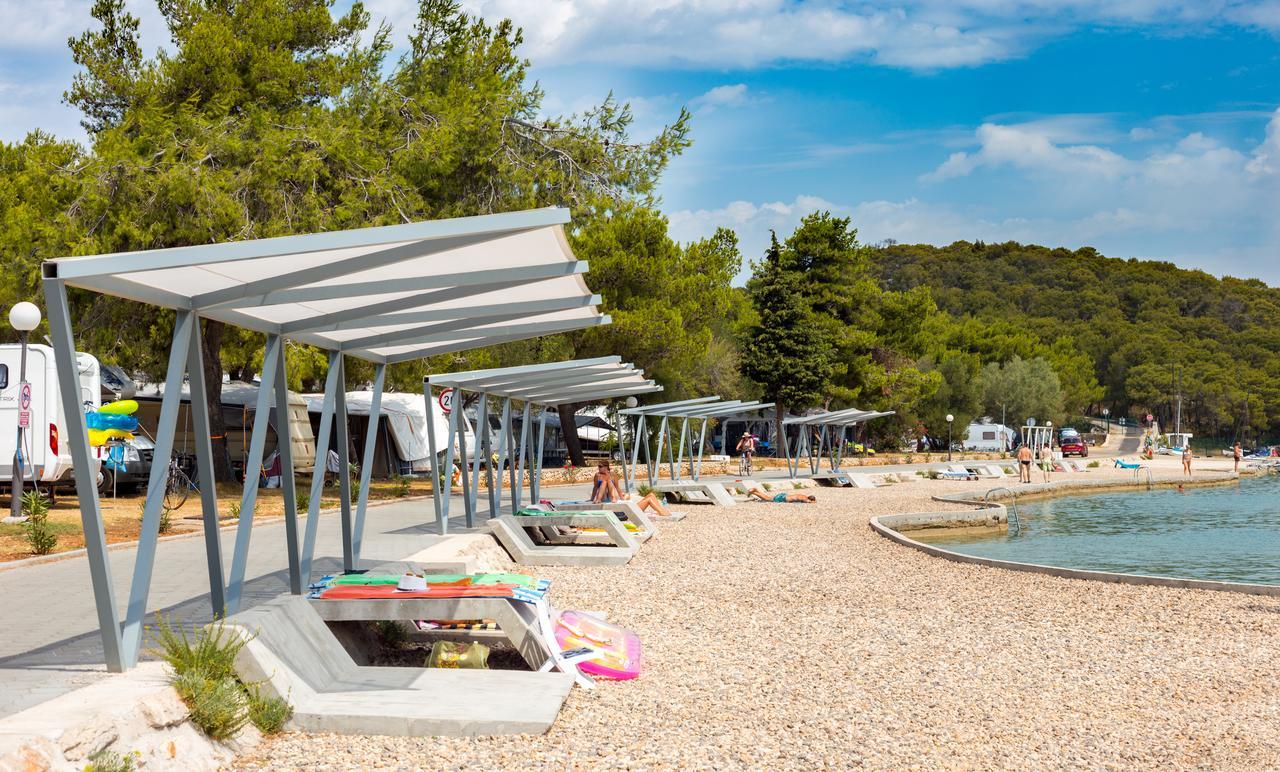 Victoria Mobilehome Jezera Village Holiday Resort Exterior photo